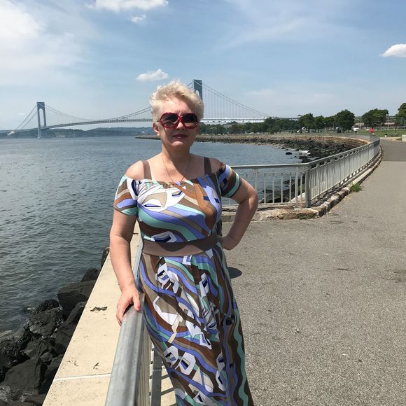 Profile Picture of Olga Chalenko (@olgachalenko) on Poshmark