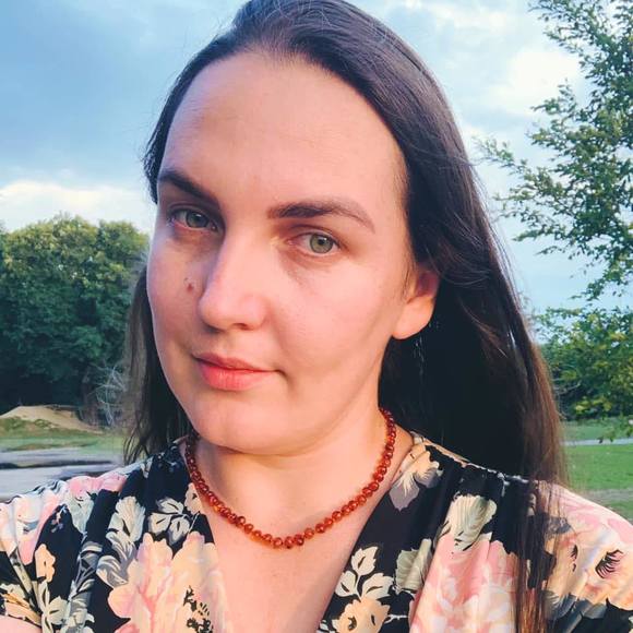 Profile Picture of Suzana Coser (@suzanapaglioni) on Poshmark