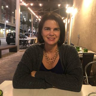 Profile Picture of Lizette Alvarez (@lizettescribe) on Instagram