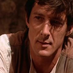 Profile Picture of Doctor Robert Helm (@SnarkyDocHelm) on Twitter