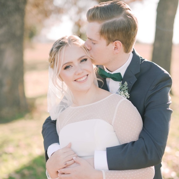 Profile Picture of Kaley Hoffman (@kayhoffman777) on Poshmark