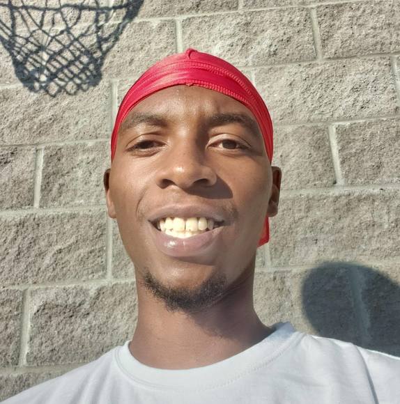 Profile Picture of Tarryl Booker (@teezy55) on Poshmark