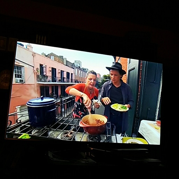 Profile Picture of Craig Buswell (@cebuswell) on Poshmark