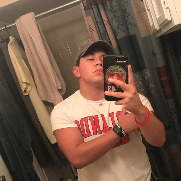 Profile Picture of Jacob Calderon (@jacob5424) on Poshmark