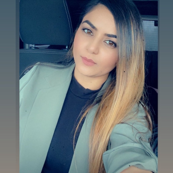 Profile Picture of Mandeep Toor (@toormandeep18) on Poshmark