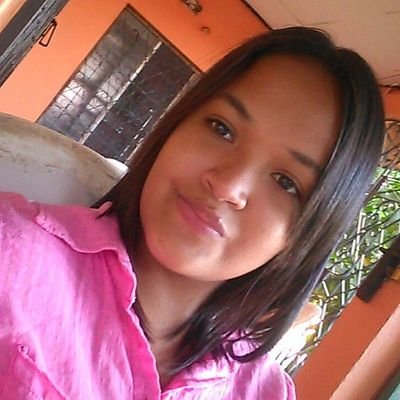 Profile Picture of Maria Vallecillo (@MariaVallecil15) on Twitter