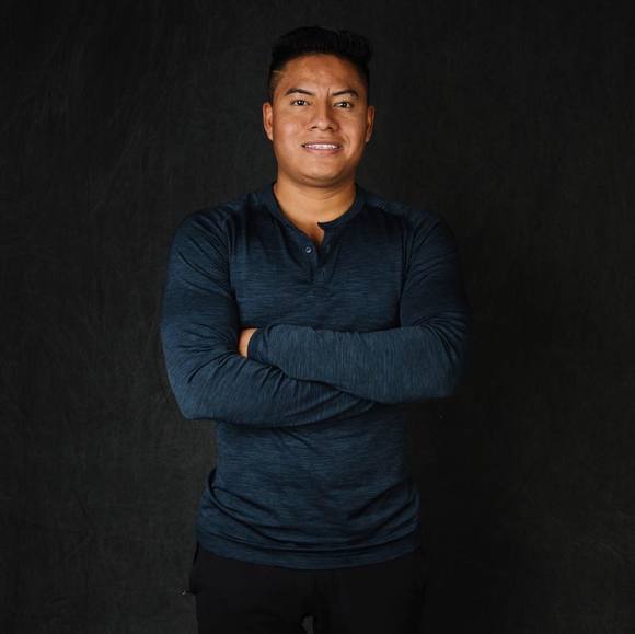 Profile Picture of Mike Cruz (@mikecruz444) on Poshmark