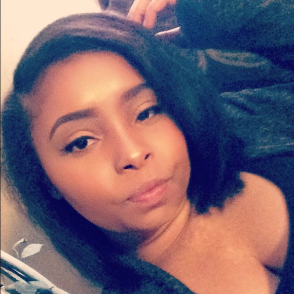 Profile Picture of Blasian Beauty💙 (@blasianbeauty2) on Poshmark