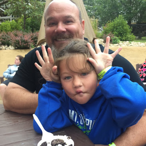 Profile Picture of Danika Danilson (@danikadanilson) on Poshmark