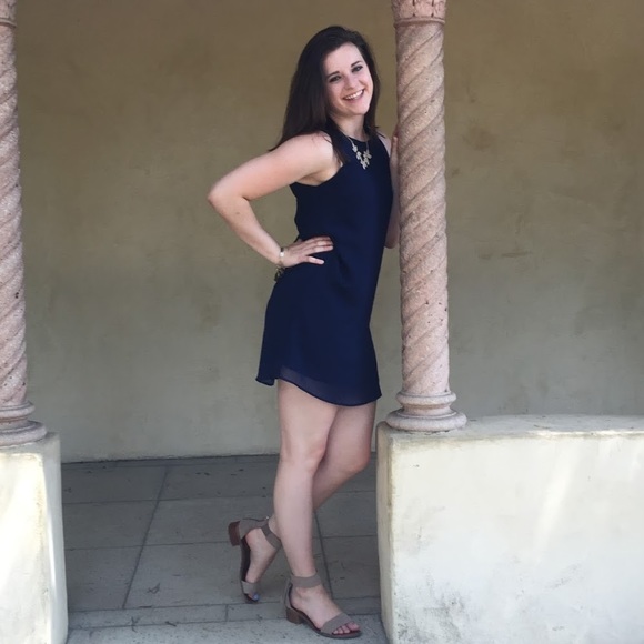 Profile Picture of Olivia Shinners (@oshinn) on Poshmark