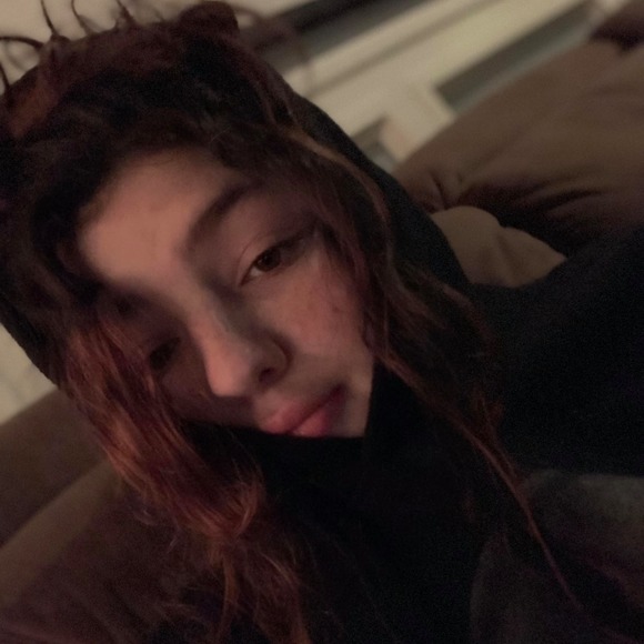 Profile Picture of Trinity Eshelman (@trinityeshelman) on Poshmark