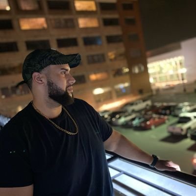 Profile Picture of D'Vaughn Gates (@DJGRIZZ_XII) on Twitter