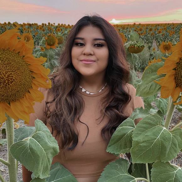 Guadalupe Alejandra - Poshmark Profile Picture of Guadalupe Alejandra (@alelupe) on Poshmark