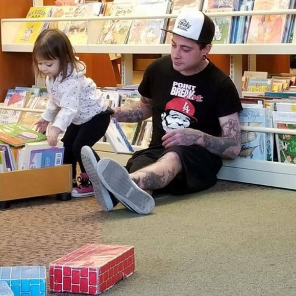 Maxwell Oliver - Poshmark Profile Picture of Maxwell Oliver (@xmaxwellox) on Poshmark