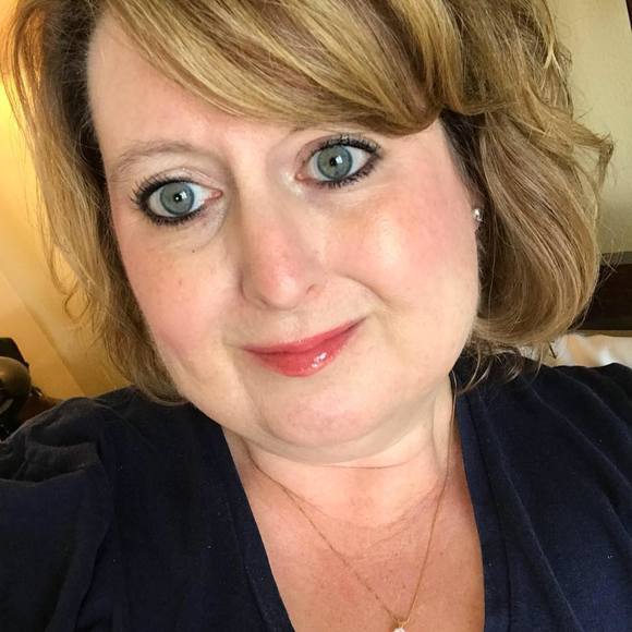 Profile Picture of Tanya Bujnosek (@aubsrachmama) on Poshmark