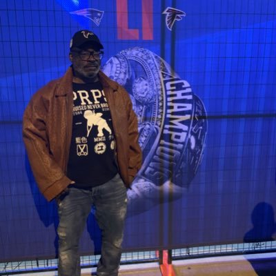 Profile Picture of Michael Mckinzie (@Michael33237438) on Twitter