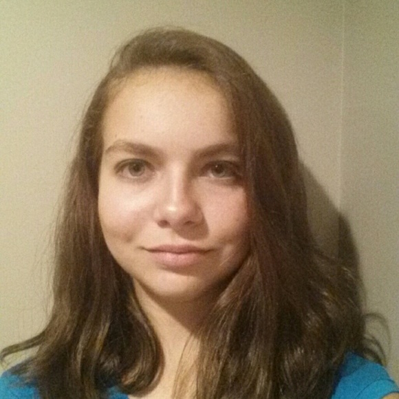 Profile Picture of Dacey Goodwin (@avril3126) on Poshmark