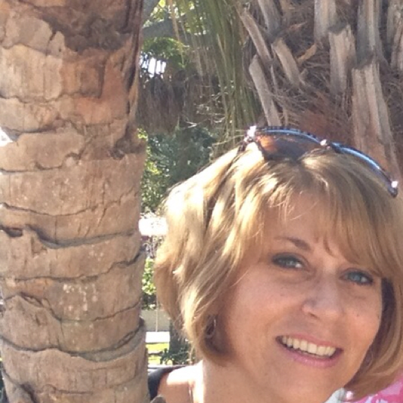 Profile Picture of Gina Marano (@mommyg13) on Poshmark