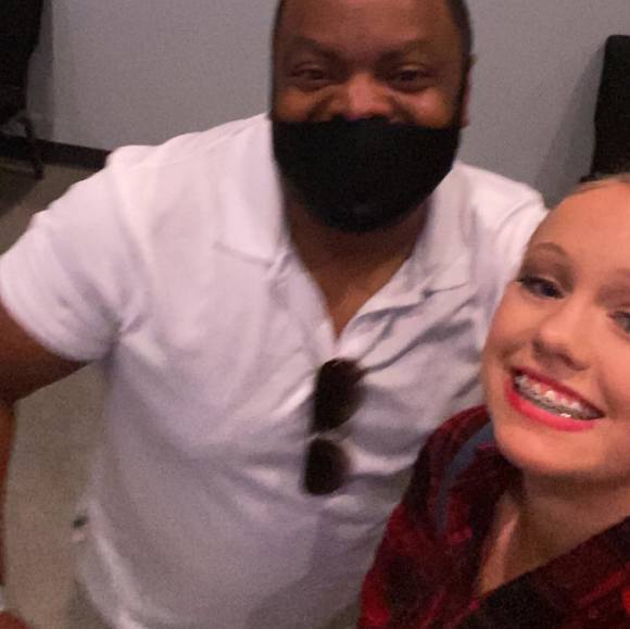 Profile Picture of Bella Cardea (@bellacardea) on Poshmark