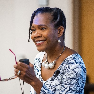 Profile Picture of Angela Pitter (@angelapitter) on Twitter