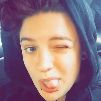 Profile Picture of Kassandra Ray (@deadlywriter300) on Twitter