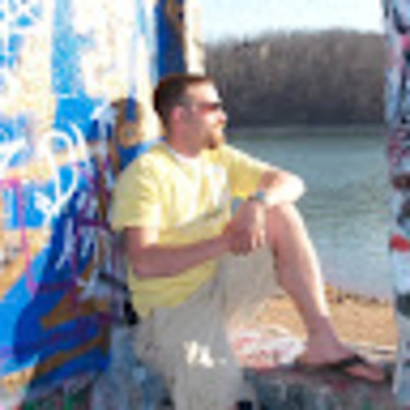 Profile Picture of David Ripplinger (@daveripplinger) on Poshmark