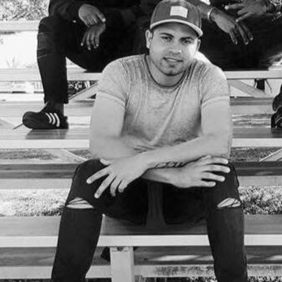 Profile Picture of Rodriguez Alvarez (@rodriguezalvare) on Poshmark