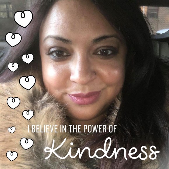 Profile Picture of Charmain Cassara (@dalovelycharms) on Poshmark