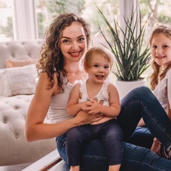 Profile Picture of Ella Wolf-mock (@ellaofhousemock) on Poshmark