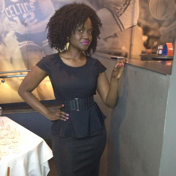 Profile Picture of Tolu Adefemiwa (@tadefemiwa) on Poshmark