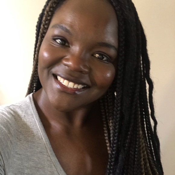 Profile Picture of Tonya Bacote (@tonyadkb21) on Poshmark