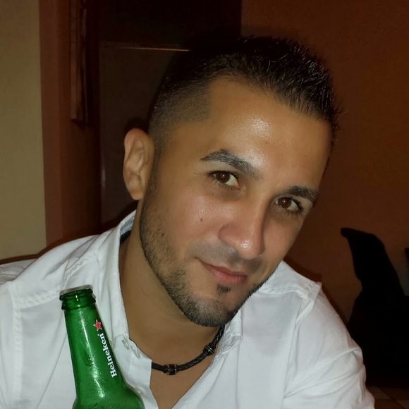 Profile Picture of Frank Ramirez (@frankrampr) on Poshmark