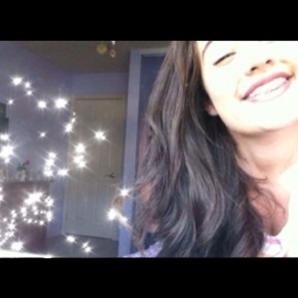 Profile Picture of Lani Gonzalez (@leilanisabrina) on Poshmark