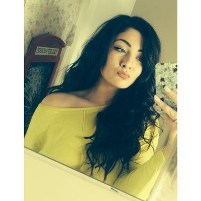 Profile Picture of Molly Maynard (@maynard_molly) on Twitter