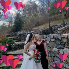 Laurie - Tiktok Profile Picture of Laurie (@lauriecrespo) on Tiktok