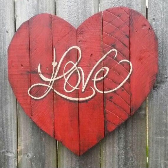 Profile Picture of Lynn Purser (@wlp728) on Poshmark