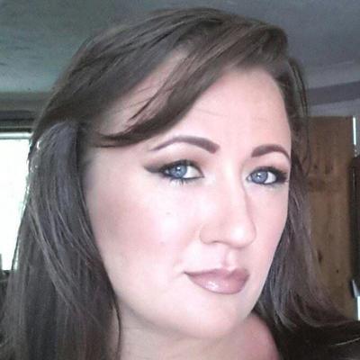 Profile Picture of Ruth Hawkins MUA (@RuthHawkinsMUA) on Twitter