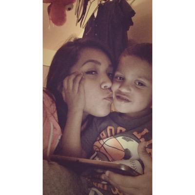 Profile Picture of Cassandra Hernandez (@ChLeo21) on Twitter