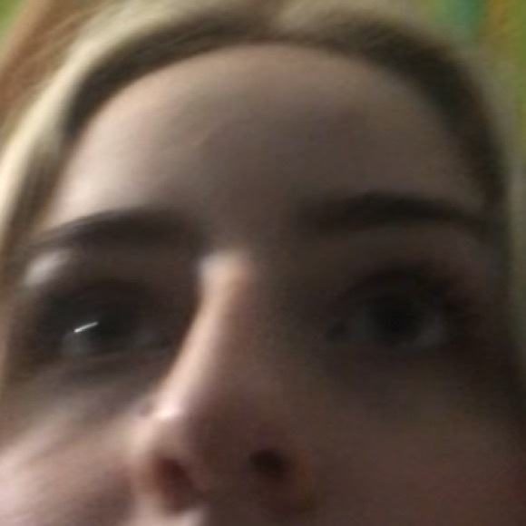 Avery Mccarthy - Poshmark Profile Picture of Avery Mccarthy (@wiruses44) on Poshmark