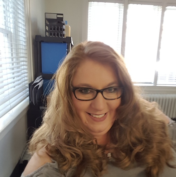 Profile Picture of Chasity Blakeslee (@blakeslee16) on Poshmark