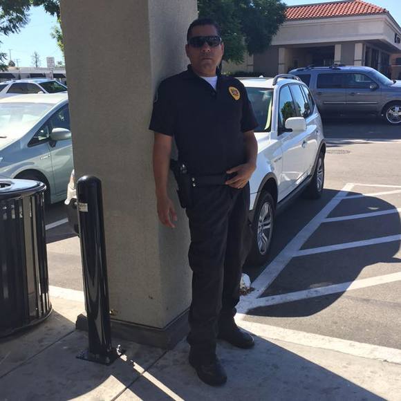 Profile Picture of Gonzalez Gonzalez (@garcia2571) on Poshmark