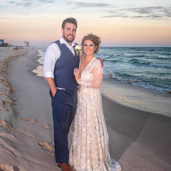 Profile Picture of Sarah Tietgens (@sarahfrances12) on Poshmark