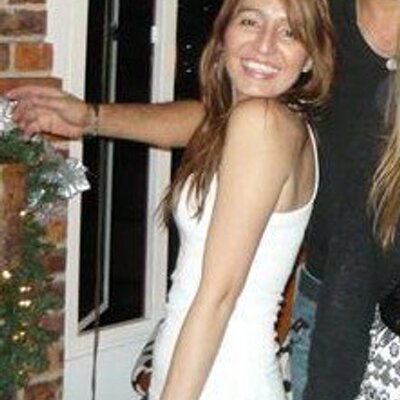 Profile Picture of _Alejandra Mesa (@aleja_me_) on Twitter