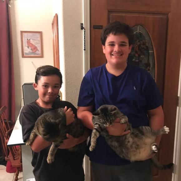 Profile Picture of Elizabeth Morrow (@liznb) on Poshmark