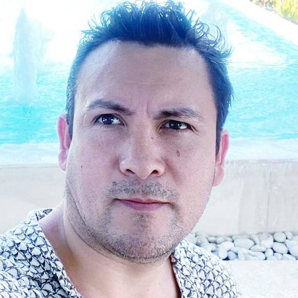 Profile Picture of Gustavo Gamarra lostaunau (@ggl26) on Poshmark