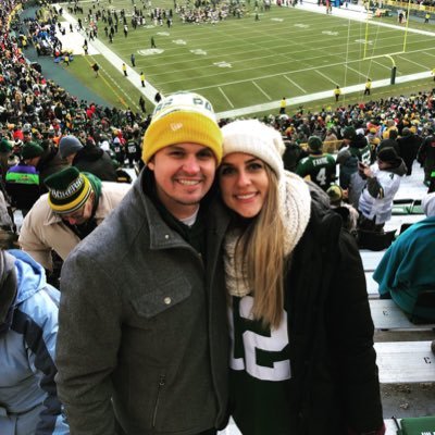 Profile Picture of Sydney Schneider (@sydneymeta) on Twitter