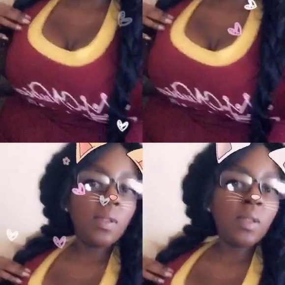 Profile Picture of Keshia Campbell (@ayokeyz) on Poshmark