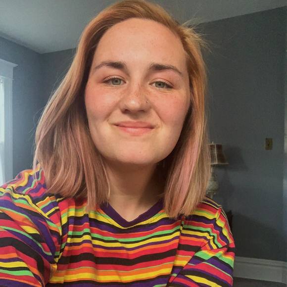 Profile Picture of Lizzie Kaniecki (@eck35) on Poshmark