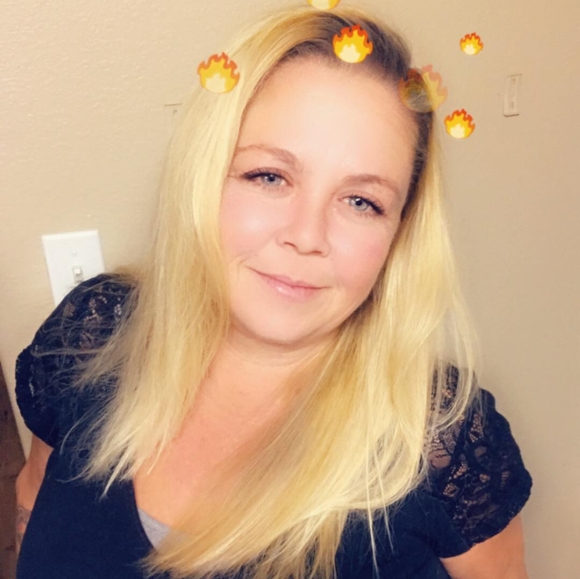 Profile Picture of Lisa Mccann (@lmccann_2392) on Poshmark
