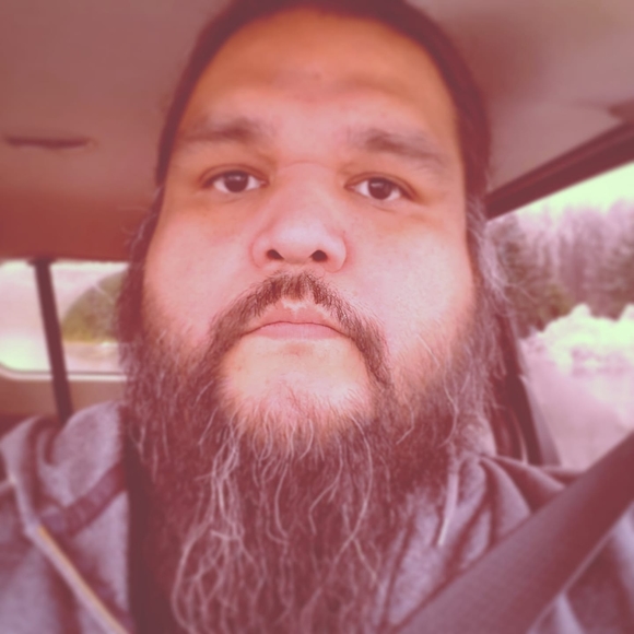 Profile Picture of George Gray (@georgegray374) on Poshmark